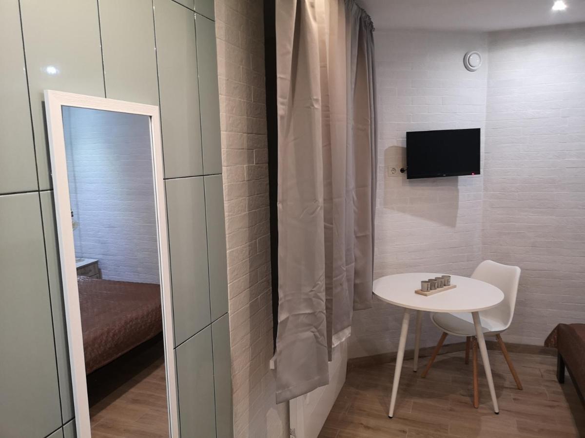 Freedom Apartment On Bazarna Str Lviv Exterior foto